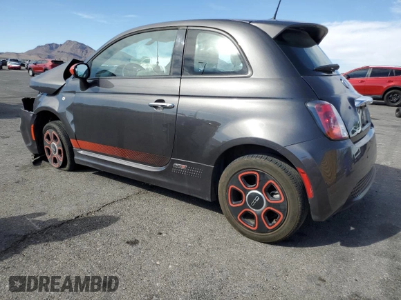 2018 FIAT 500e with VIN 3C3CFFGE1JT369314, listed as a Copart auction lot 61150135 with 44,664 mi miles and Salvage title. Bid and sale history available at DreamBid. Image 2.