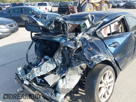 2015 Mazda 6 i Touring with VIN JM1GJ1V54F1189888, listed as a IAAI auction lot 41731193 with Not Provided miles. Bid and sale history available at carsss.com. Image 6.