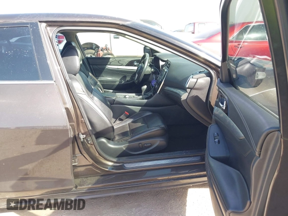 2016 Nissan Maxima Platinum with VIN 1N4AA6AP2GC385723, listed as a IAAI auction lot 41753328 with 162,845 mi miles and . Bid and sale history available at DreamBid. Image 5.