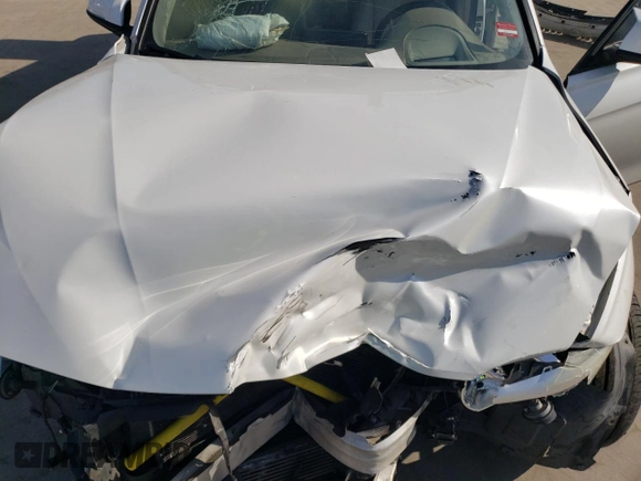2012 BMW 3 Series 328i with VIN WBA3C1C5XCA696847, listed as a Copart auction lot 53005425 with 143,725 mi miles and Salvage title. Bid and sale history available at DreamBid. Image 12.