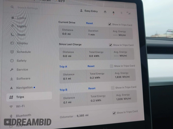 2024 Tesla Model Y с VIN 7SAYGDED9RF092955, выставлен на аукционе IAAI как лот 42757539 с пробегом 6 385 миль миль и . История ставок и продаж доступна на DreamBid. Изображение 7.
