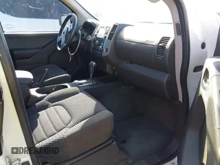 2018 Nissan Frontier SV with VIN 1N6AD0CU4JN750851, listed as a IAAI auction lot 41999375 with 112,055 mi miles and . Bid and sale history available at DreamBid. Image 5.