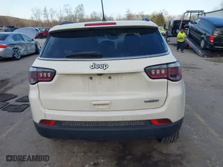 2018 Jeep Compass Latitude with VIN 3C4NJCBB2JT108465, listed as a IAAI auction lot 41833695 with 162,983 mi miles. Bid and sale history available at carsss.com. Image 16.