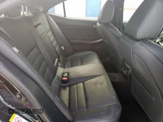 2017 Lexus IS 300 z VIN JTHCM1D21H5023884, wystawiony jako Copart lot #56956525 z przebiegiem 109 618 mil mil oraz Szkoda całkowita • Salvage title. Historia ofert i sprzedaży dostępna na DreamBid. Obrazek 10.