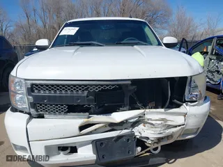 2009 Chevrolet Silverado 1500 LT with VIN 1GCEK29069Z290607, listed as a IAAI auction lot 41752949 with 252,172 mi miles. Bid and sale history available at carsss.com. Image 12.