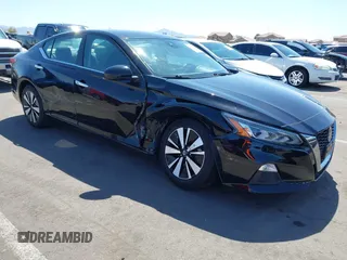 2022 Nissan Altima SV z VIN 1N4BL4DVXNN351088, wystawiony jako IAAI lot #42072706 z przebiegiem 83 496 mil mil oraz . Historia ofert i sprzedaży dostępna na DreamBid. Obrazek 1.