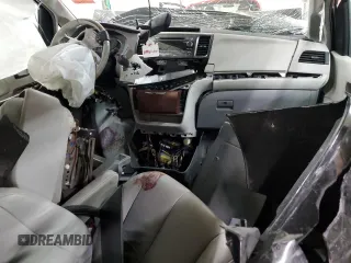 2011 Toyota Sienna XLE AAS with VIN 5TDYK3DC6BS133784, listed as a Copart auction lot 50106685 with 0 mi miles and Salvage Title. Bid and sale history available at carsss.com. Image 8.
