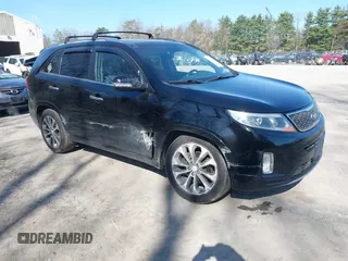 2015 Kia Sorento SX with VIN 5XYKWDA79FG619256, listed as a IAAI auction lot 42088747 with 203,335 mi miles. Bid and sale history available at carsss.com. Image 1.