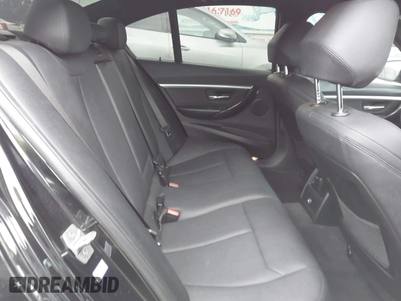 2018 BMW 3 Series 330i xDrive with VIN WBA8D9G57JNU67415, listed as a IAAI auction lot 41513343 with 98,714 mi miles. Bid and sale history available at carsss.com. Image 8.