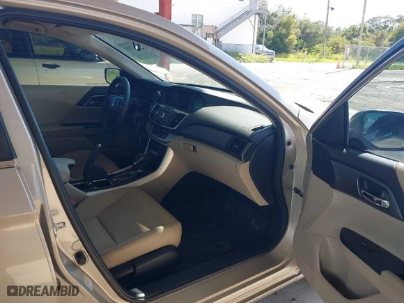 2014 Honda Accord Sedan LX with VIN 1HGCR2F32EA265540, listed as a IAAI auction lot 40387820 with 118,452 mi miles. Bid and sale history available at carsss.com. Image 5.
