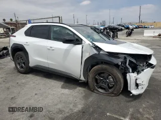 2025 Toyota bZ4X XLE z VIN JTMAAAAA5SA057211, wystawiony jako Copart lot #54581965 z przebiegiem 11 787 mil mil oraz Szkoda całkowita • Salvage title. Historia ofert i sprzedaży dostępna na DreamBid. Obrazek 4.