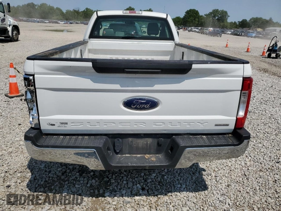 2007 Ford F-150 XL with VIN 1FTRF122X7NA79460, listed as a Copart auction lot 59320315 with 190,435 mi miles and Salvage title. Bid and sale history available at DreamBid. Image 6.