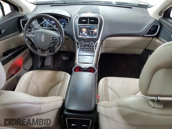 2016 Lincoln MKX Select z VIN 2LMTJ8KR3GBL21785, wystawiony jako Copart lot #52486235 z przebiegiem 147 904 mil mil oraz Szkoda całkowita • Salvage title. Historia ofert i sprzedaży dostępna na DreamBid. Obrazek 8.