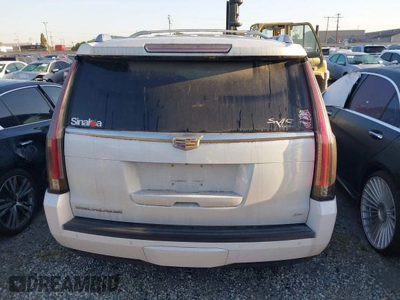 2016 Cadillac Escalade Platinum z VIN 1GYS4DKJ6GR290318, wystawiony jako IAAI lot #40090625 z przebiegiem Nie podano mil oraz . Historia ofert i sprzedaży dostępna na DreamBid. Obrazek 16.