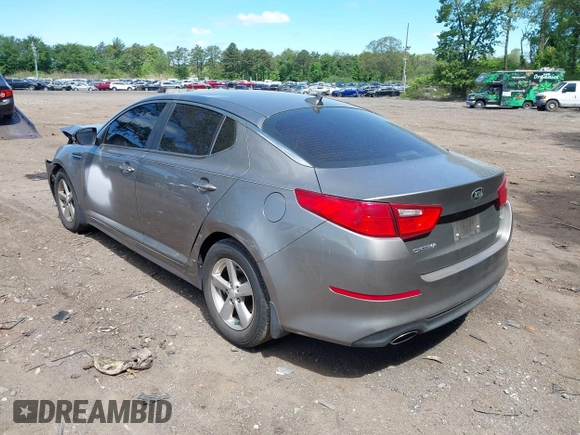 2015 Kia Optima LX z VIN 5XXGM4A76FG518823, wystawiony jako IAAI lot #42294278 z przebiegiem 58 551 mil mil oraz . Historia ofert i sprzedaży dostępna na DreamBid. Obrazek 3.