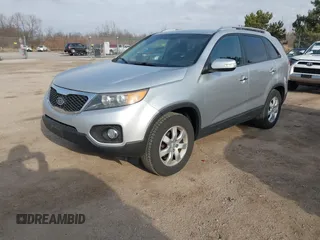 2012 Kia Sorento LX with VIN 5XYKT4A62CG237467, listed as a IAAI auction lot 41842045 with 113,357 mi miles. Bid and sale history available at carsss.com. Image 2.