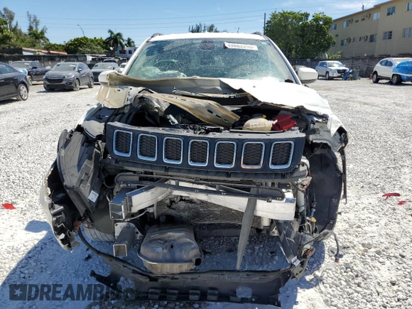 2019 Jeep Compass Latitude with VIN 3C4NJCBB7KT855237, listed as a Copart auction lot 49662255 with 30,672 mi miles and Non repairable. Bid and sale history available at DreamBid. Image 5.