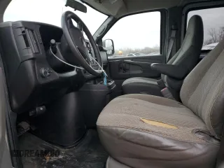 2008 GMC Savana Cargo Van with VIN 1GTGG25C081183754, listed as a Copart auction lot 85221394 with 157,977 mi miles and Salvage Title. Bid and sale history available at carsss.com. Image 7.