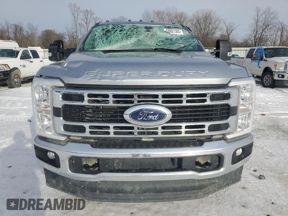 2024 Ford F-350 with VIN 1FT8X3BN2REC48985, listed as a Copart auction lot 88881305 with 10,574 mi miles and Salvage title. Bid and sale history available at DreamBid. Image 5.