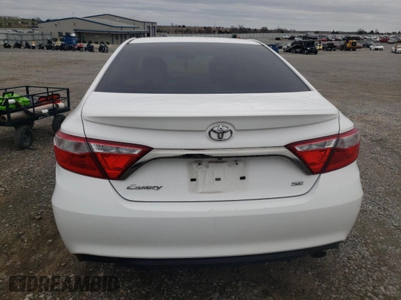 2015 Toyota Camry XLE with VIN 4T1BF1FK3FU941106, listed as a Copart auction lot 51180205 with 124,306 mi miles and Salvage Title. Bid and sale history available at carsss.com. Image 6.