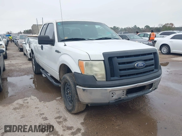 2011 Ford F-150 XL with VIN 1FTFX1EFXBFA48176, listed as a IAAI auction lot 41426255 with 336,752 mi miles. Bid and sale history available at carsss.com. Image 1.