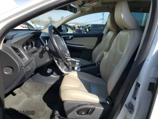 2016 Volvo XC60 T6 Drive-E with VIN YV449MRK3G2891450, listed as a Copart auction lot 46184485 with 120,976 mi miles and Salvage Title. Bid and sale history available at carsss.com. Image 7.