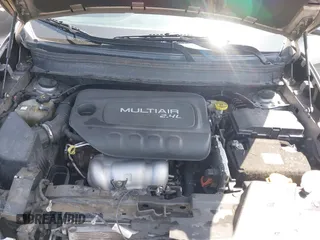 2018 Jeep Cherokee Latitude с VIN 1C4PJLCB9JD556540, выставлен на аукционе IAAI как лот 42282672 с пробегом 241 951 миль миль и . История ставок и продаж доступна на DreamBid. Изображение 10.