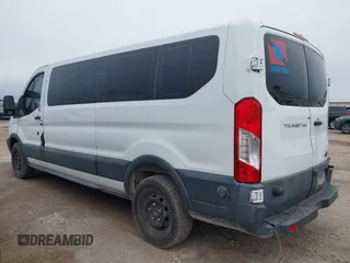 2016 Ford Transit XL z VIN 1FBZX2YM9GKA49741, wystawiony jako IAAI lot #42502394 z przebiegiem 70 321 mil mil oraz . Historia ofert i sprzedaży dostępna na DreamBid. Obrazek 3.