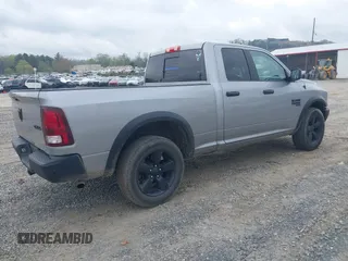 2020 Ram 1500 Warlock z VIN 1C6RR7GG3LS140875, wystawiony jako IAAI lot #41813678 z przebiegiem 67 319 mil mil oraz . Historia ofert i sprzedaży dostępna na DreamBid. Obrazek 4.