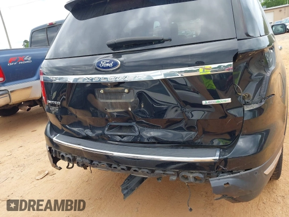 2018 Ford Explorer Limited с VIN 1FM5K7FHXJGB26005, выставлен на аукционе IAAI как лот 42303369 с пробегом 73 054 миль миль и . История ставок и продаж доступна на DreamBid. Изображение 17.