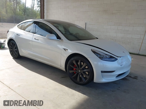 2020 Tesla Model 3 Performance z VIN 5YJ3E1EC2LF624900, wystawiony jako IAAI lot #42127589 z przebiegiem 36 758 mil mil oraz . Historia ofert i sprzedaży dostępna na DreamBid. Obrazek 1.