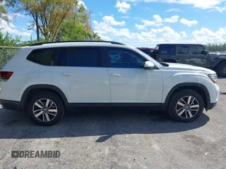 2023 Volkswagen Atlas SE с VIN 1V2DP2CA7PC534486, выставлен на аукционе IAAI как лот 41676436 с пробегом 29 344 миль миль и . История ставок и продаж доступна на DreamBid. Изображение 14.