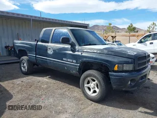 2000 Dodge 1500 with VIN 3B7HF13Z3YG153738, listed as a IAAI auction lot 41665376 with 149,025 mi miles and . Bid and sale history available at DreamBid. Image 1.