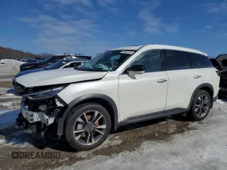 2023 Infiniti QX60 Luxe z VIN 5N1DL1FS3PC358270, wystawiony jako Copart lot #45996135 z przebiegiem 13 932 mil mil oraz Szkoda całkowita • Salvage title. Historia ofert i sprzedaży dostępna na DreamBid. Obrazek 1.