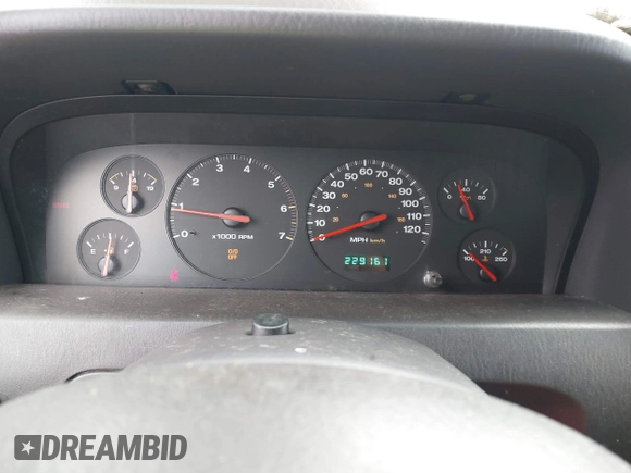 2001 Jeep Grand Cherokee Laredo z VIN 1J4GW48S91C698189, wystawiony jako IAAI lot #42315702 z przebiegiem 229 161 mil mil oraz . Historia ofert i sprzedaży dostępna na DreamBid. Obrazek 7.