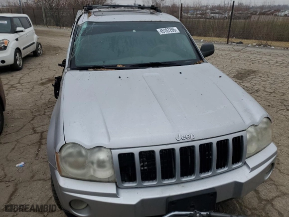 2005 Jeep Grand Cherokee Laredo with VIN 1J4HR48N65C626992, listed as a Copart auction lot 45107265 with 223,529 mi miles and Clean Title. Bid and sale history available at carsss.com. Image 5.
