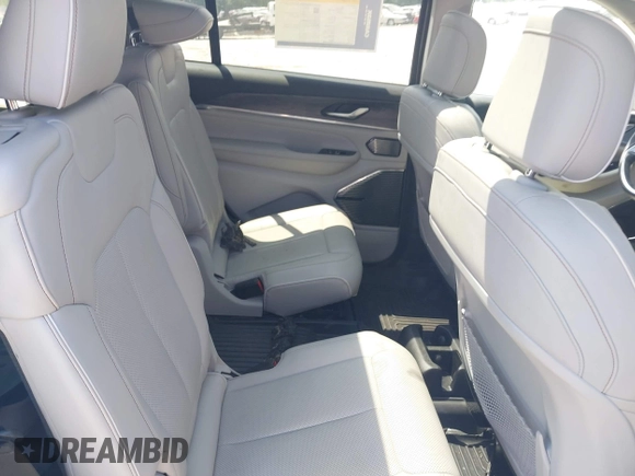 2022 Jeep Grand Cherokee Overland with VIN 1C4RJKDG0N8515094, listed as a IAAI auction lot 42722415 with Not provided miles and . Bid and sale history available at DreamBid. Image 8.