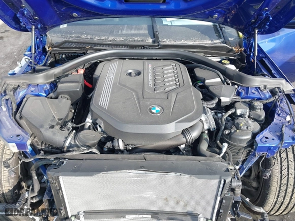 2024 BMW 2 Series M240i xDrive with VIN 3MW53CM01R8E88397, listed as a IAAI auction lot 41003289 with 1,481 mi miles. Bid and sale history available at carsss.com. Image 10.