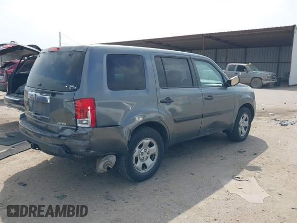 2011 Honda Pilot LX with VIN 5FNYF4H24BB098145, listed as a IAAI auction lot 41805201 with 144,920 mi miles. Bid and sale history available at carsss.com. Image 4.