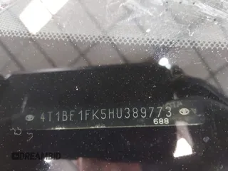 2017 Toyota Camry XLE z VIN 4T1BF1FK5HU389773, wystawiony jako IAAI lot #42189385 z przebiegiem 133 860 mil mil oraz . Historia ofert i sprzedaży dostępna na DreamBid. Obrazek 9.