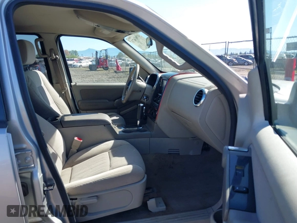 2006 Ford Explorer XLT с VIN 1FMEU63E66UA87405, выставлен на аукционе IAAI как лот 41983673 с пробегом 168 254 миль миль и . История ставок и продаж доступна на DreamBid. Изображение 5.