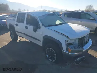 2008 Chevrolet Colorado LT w/1LT with VIN 1GCDT33E888199569, listed as a IAAI auction lot 41445435 with 141,297 mi miles. Bid and sale history available at carsss.com. Image 1.