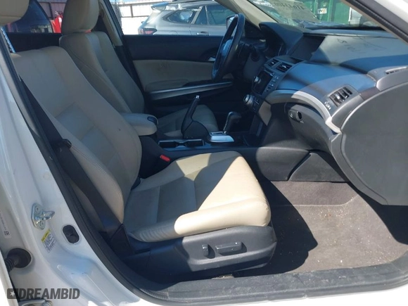 2013 Honda Crosstour EX-L with VIN 5J6TF1H5XDL001706, listed as a IAAI auction lot 41643400 with 177,371 mi miles. Bid and sale history available at carsss.com. Image 5.