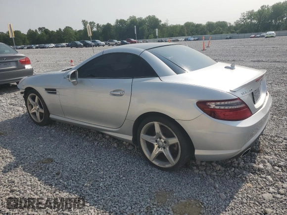 2015 Mercedes-Benz SLK 250 z VIN WDDPK4HA5FF101656, wystawiony jako Copart lot #59117435 z przebiegiem 65 169 mil mil oraz Szkoda całkowita • Salvage title. Historia ofert i sprzedaży dostępna na DreamBid. Obrazek 2.