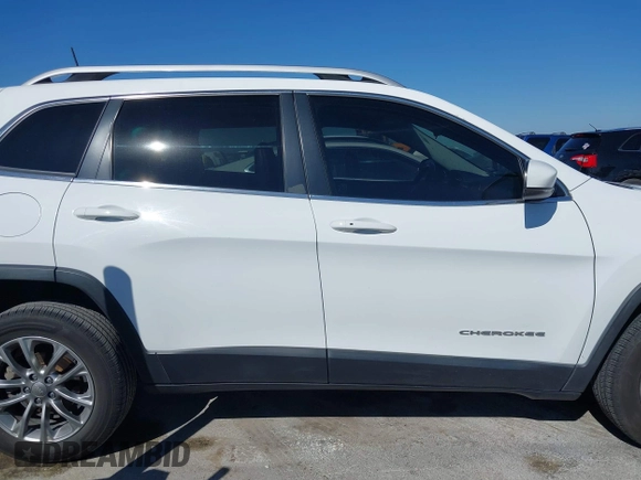2019 Jeep Cherokee Latitude Plus with VIN 1C4PJLLNXKD290098, listed as a IAAI auction lot 40840063 with 202,244 mi miles and . Bid and sale history available at DreamBid. Image 13.