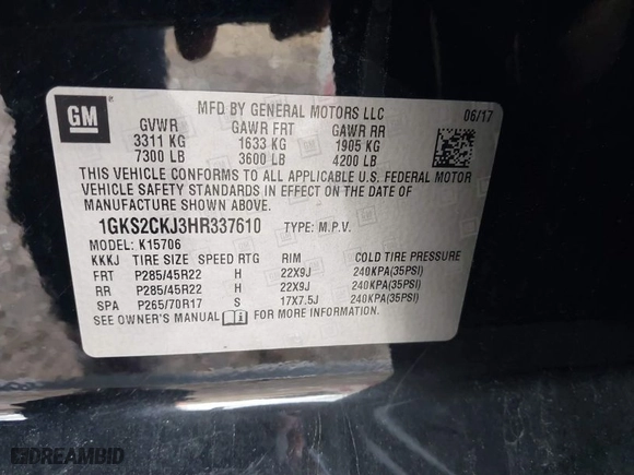 2017 GMC Yukon Denali with VIN 1GKS2CKJ3HR337610, listed as a IAAI auction lot 41482038 with 1 mi miles. Bid and sale history available at carsss.com. Image 9.