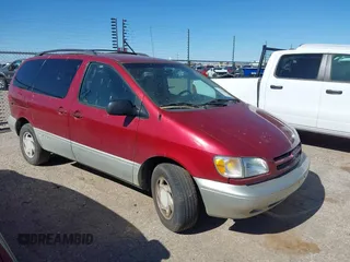 2000 Toyota Sienna LE z VIN 4T3ZF13C3YU203702, wystawiony jako IAAI lot #42301534 z przebiegiem 255 689 mil mil oraz . Historia ofert i sprzedaży dostępna na DreamBid. Obrazek 1.