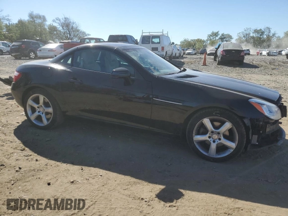 2015 Mercedes-Benz SLK-Class SLK 250 with VIN WDDPK4HA9FF096428, listed as a Copart auction lot 74772284 with 74,938 mi miles and Salvage Title. Bid and sale history available at carsss.com. Image 4.