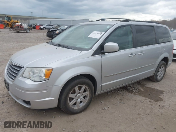 2010 Chrysler Town & Country Touring with VIN 2A4RR5D1XAR195748, listed as a IAAI auction lot 42029882 with 136,905 mi miles. Bid and sale history available at carsss.com. Image 17.