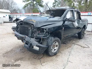 2014 Ram 2500 SLT with VIN 3C6UR5DL4EG272604, listed as a IAAI auction lot 41624504 with 1 mi miles. Bid and sale history available at carsss.com. Image 2.